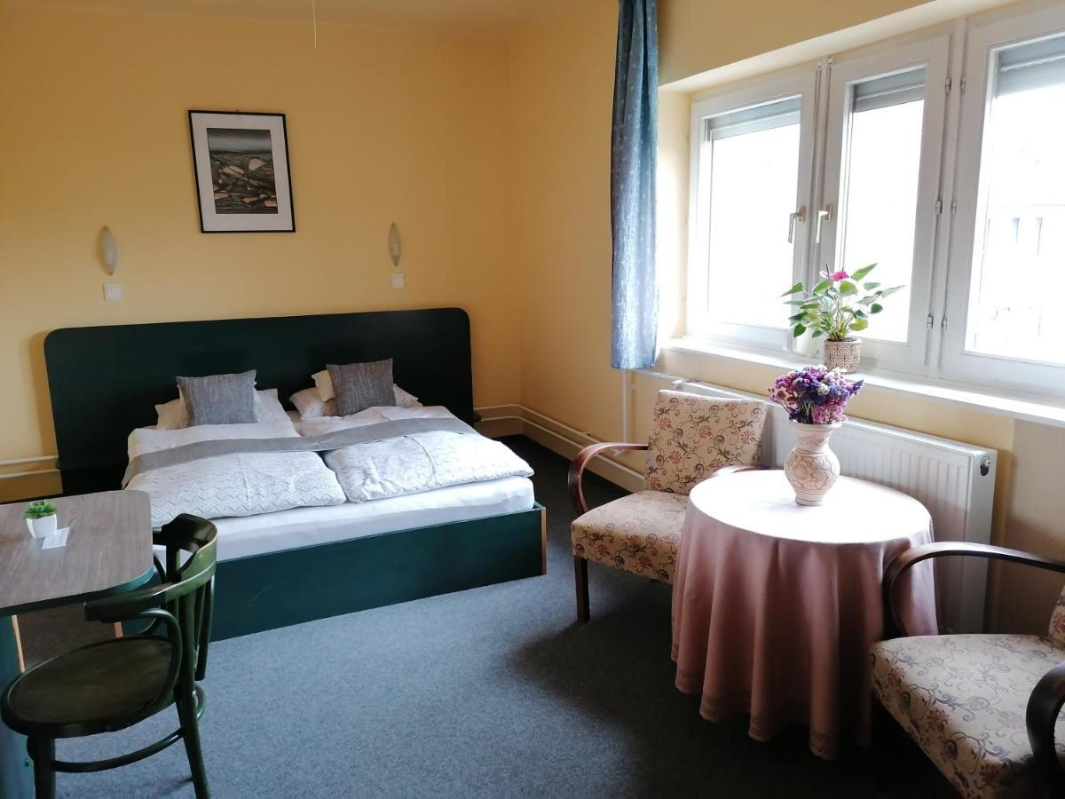 Bianco Lejlighed Sopron Eksteriør billede